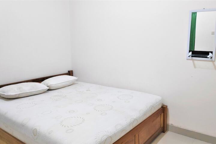Room 9 of 46