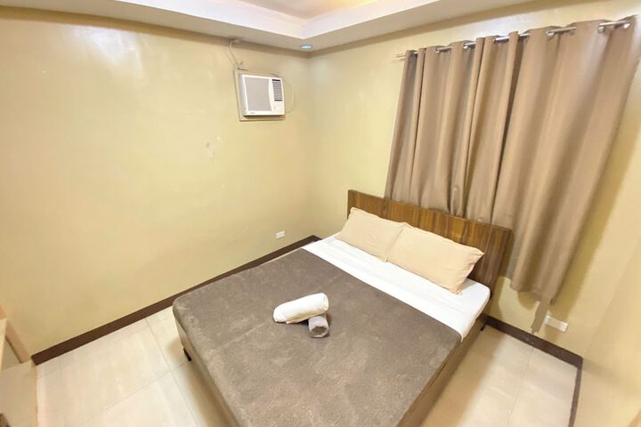 Room 15 of 25