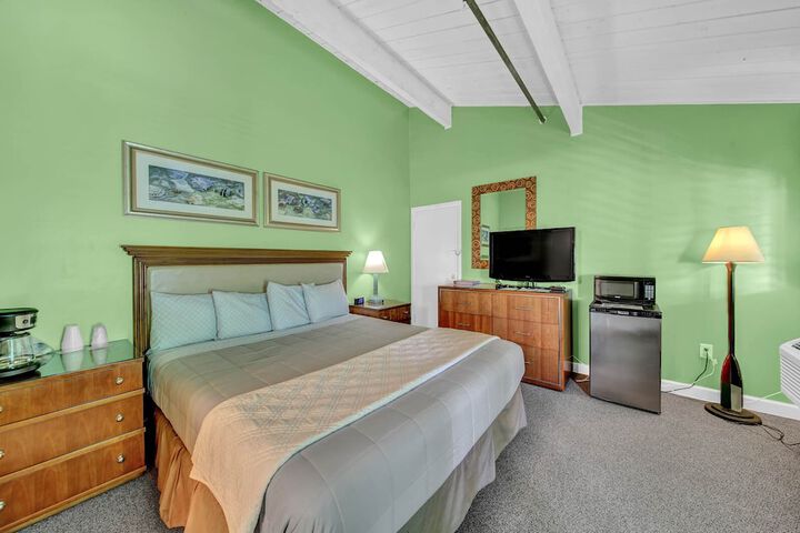 Room 15 of 35