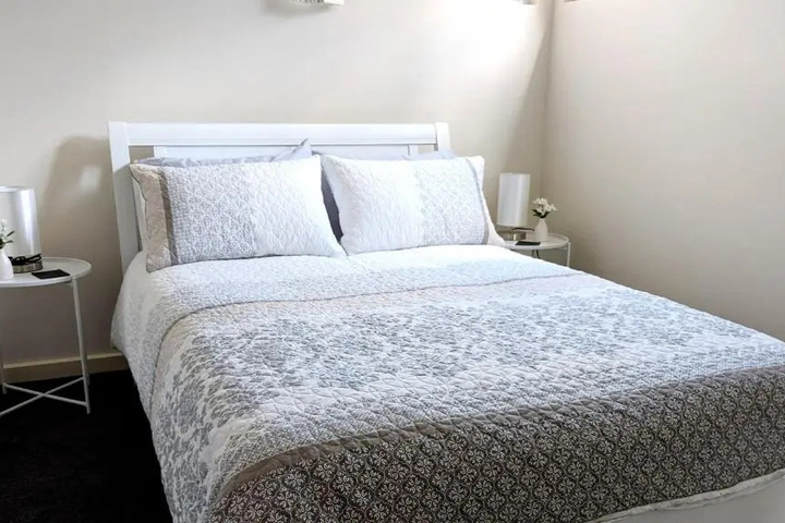 Room 4 of 14