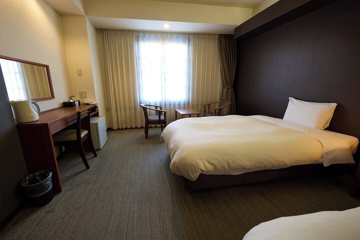 Room 14 of 152
