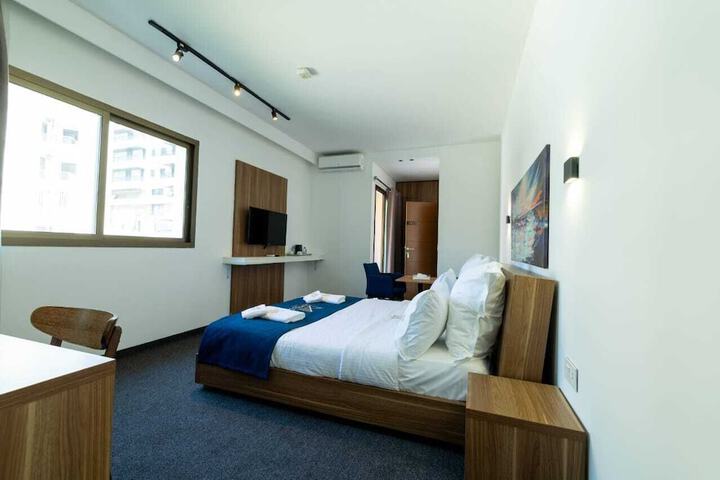 Room 14 of 49