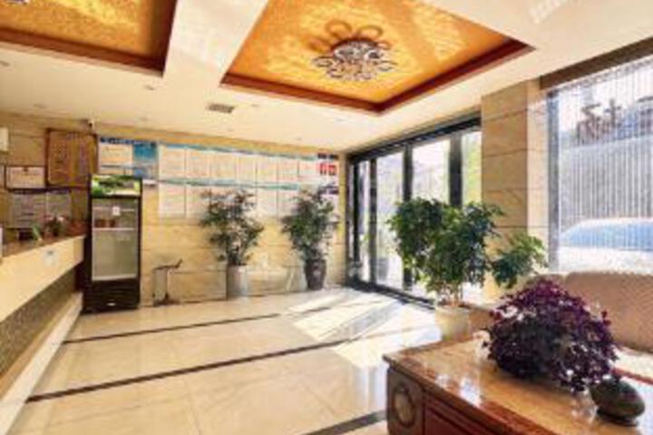Yuanmeng Business Hotel