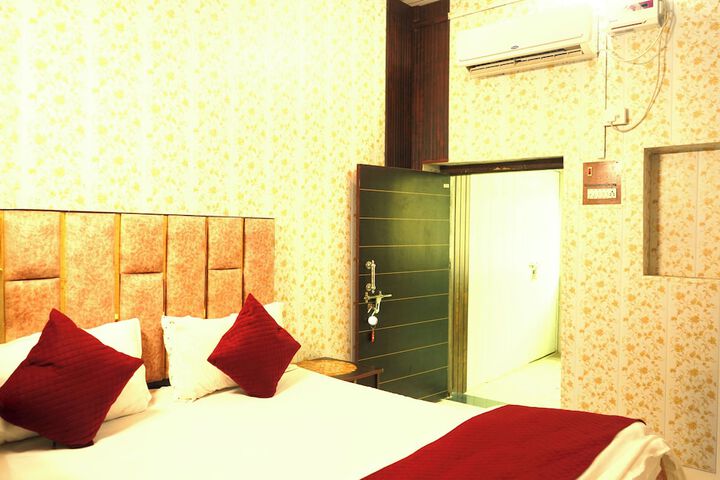 Room 26 of 36