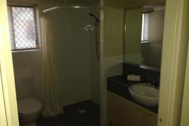 Room 3 of 16
