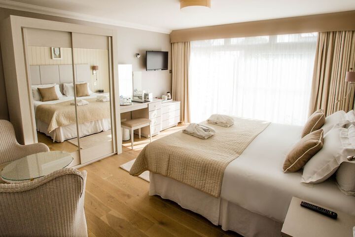 Room 10 of 31