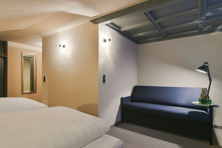 Room 14 of 57