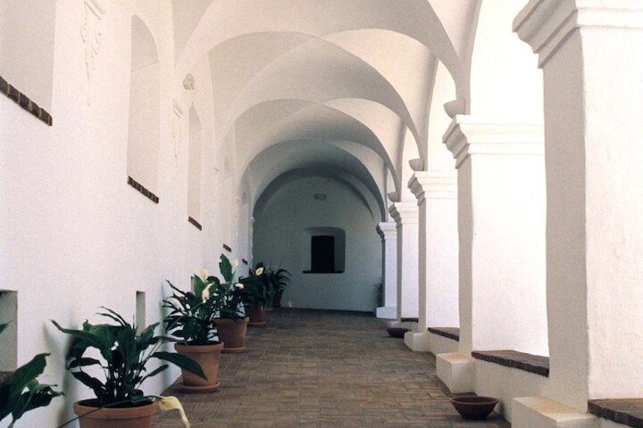 Ballroom/Hall 41 of 52
