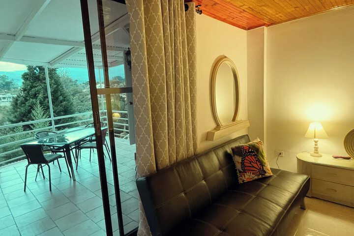 Room 14 of 123