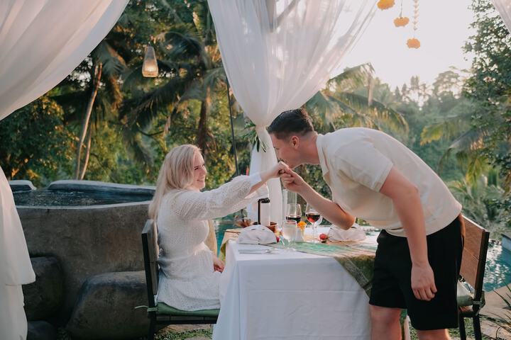 Dining 93 of 109