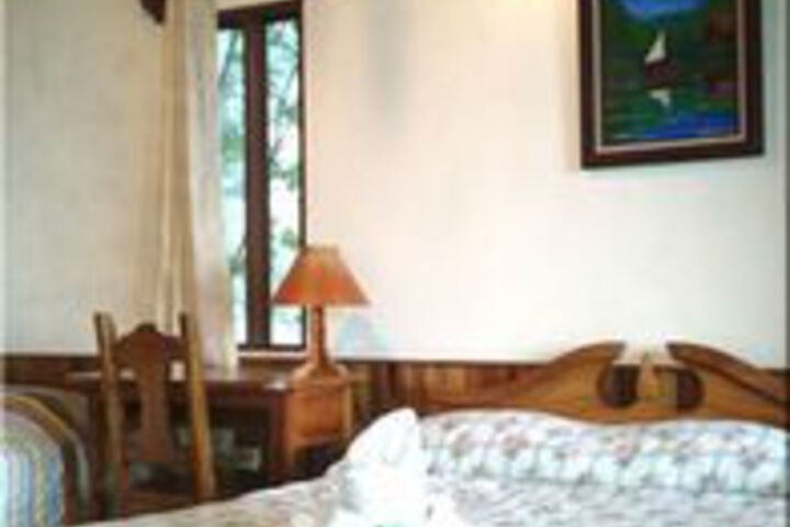Room 11 of 20