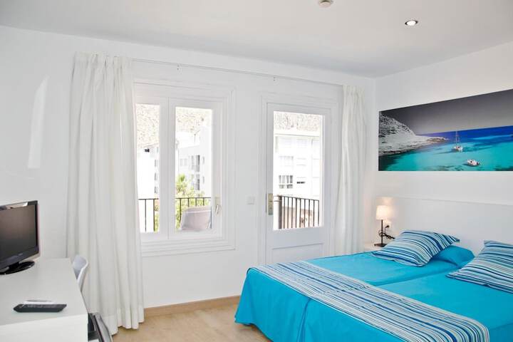 Room 8 of 38