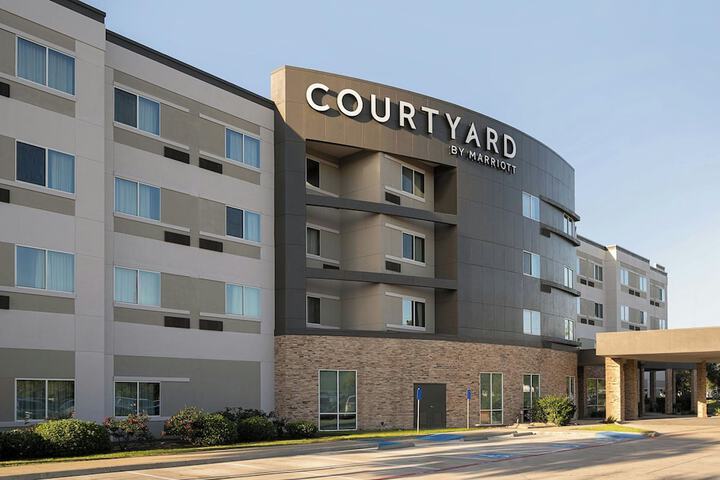 Hotel Entry