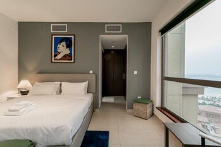 Room 30 of 31