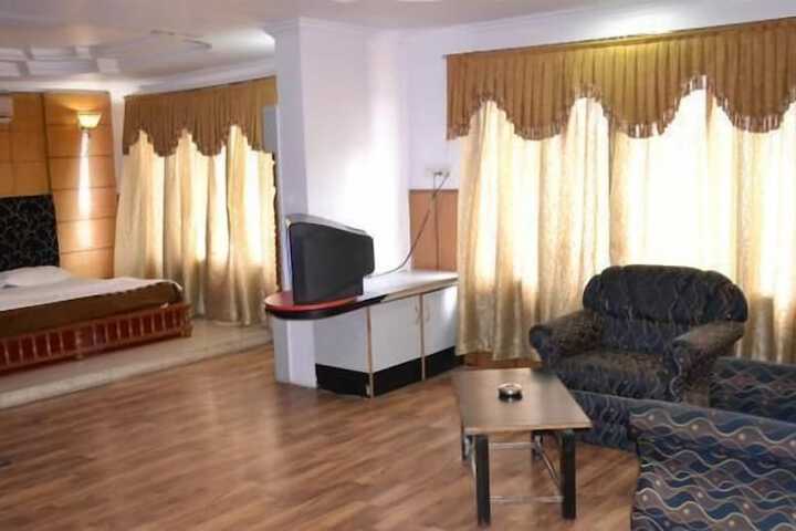 Room 18 of 22