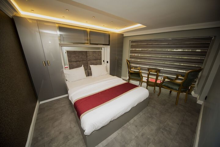 Room 18 of 60