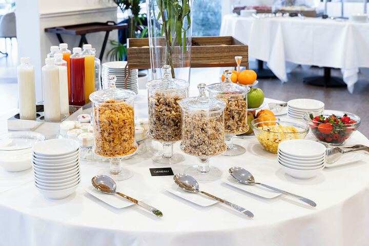 Breakfast/Coffee Service 52 of 72