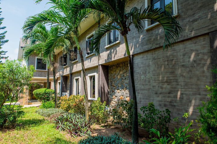 Hotel Exterior 57 of 66