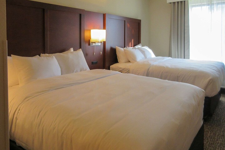 1 King Bed Suite (3 of 17)