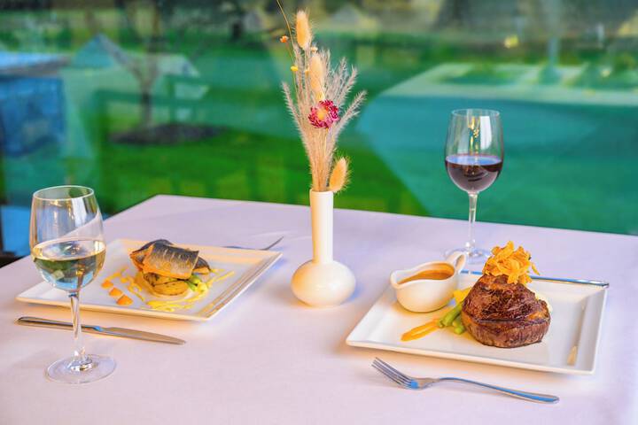 Dining 64 of 94