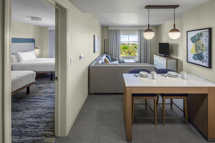 Room 50 of 100