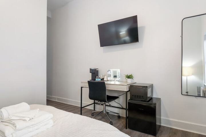Room 25 of 35