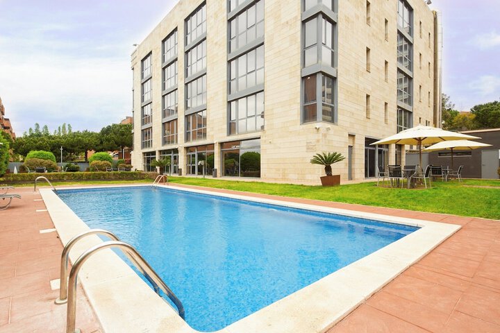 Pool Hotel