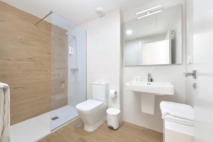 Room 14 of 22