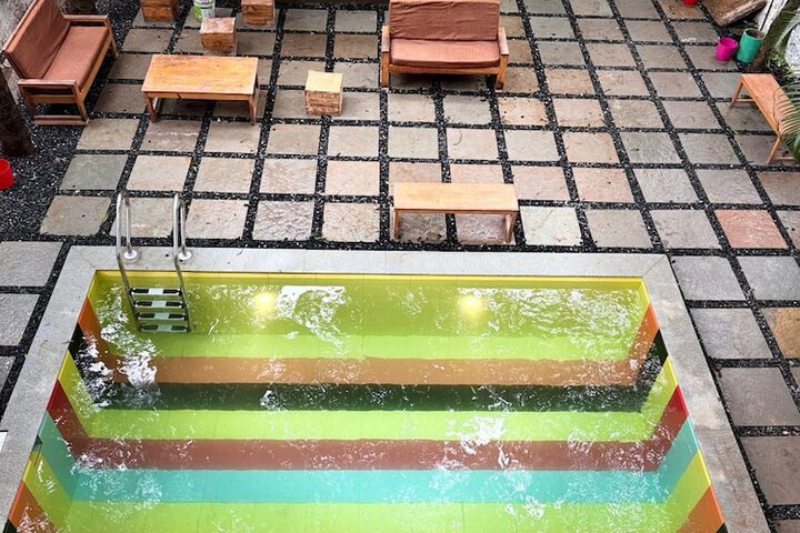 Pool 23 of 43