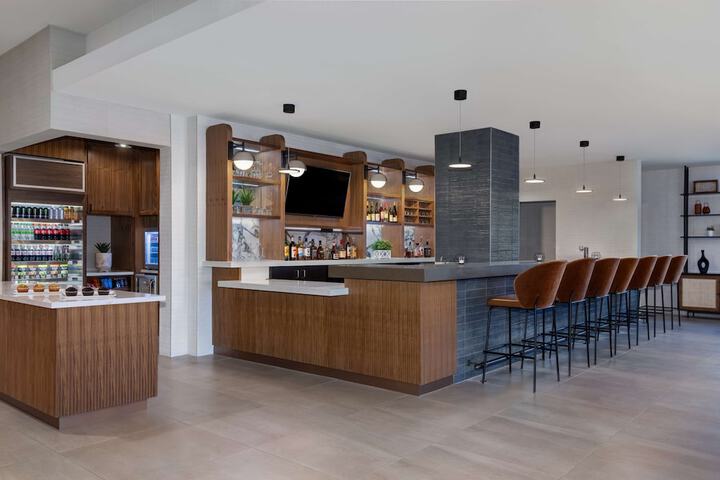 Snack bar