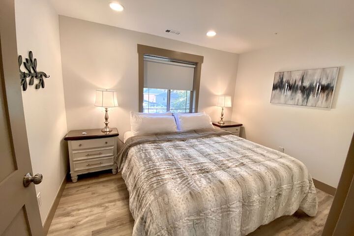 Room 53 of 426