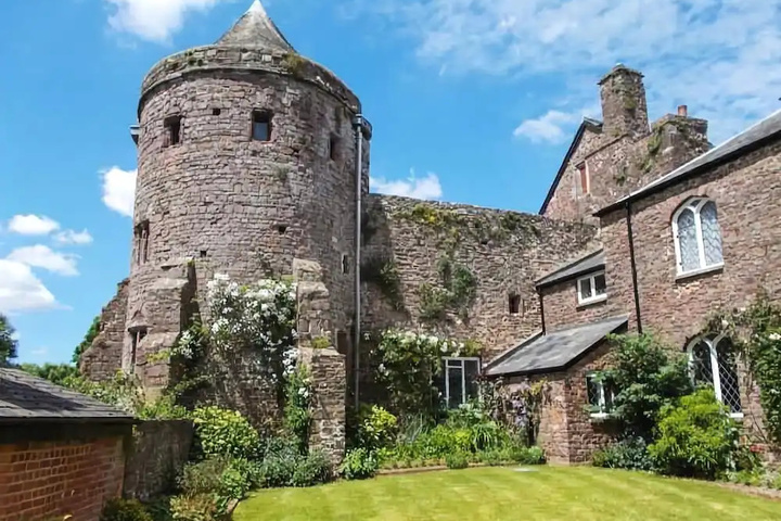 Photo of Castle Barton