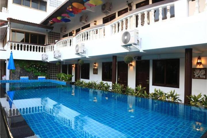 Pool 44 of 45