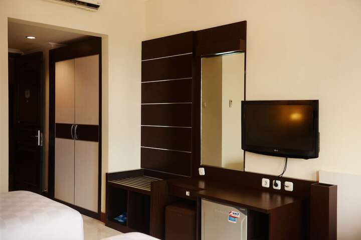 Room 9 of 44