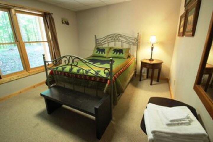 Room 27 of 28