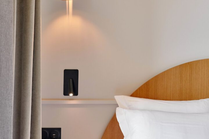 Room 3 of 39