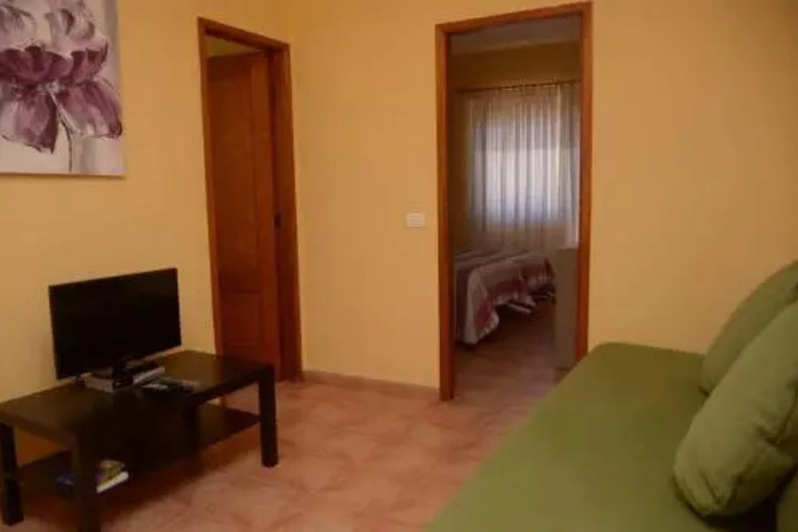 Room 2 of 9