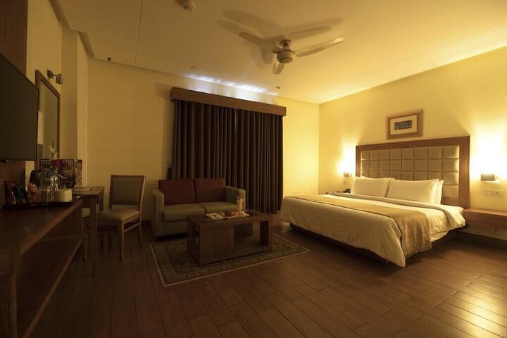 Room 12 of 45