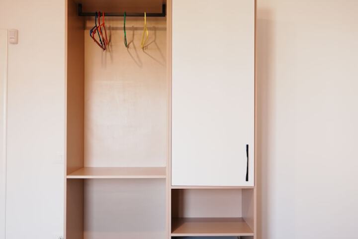 Room 6 of 38