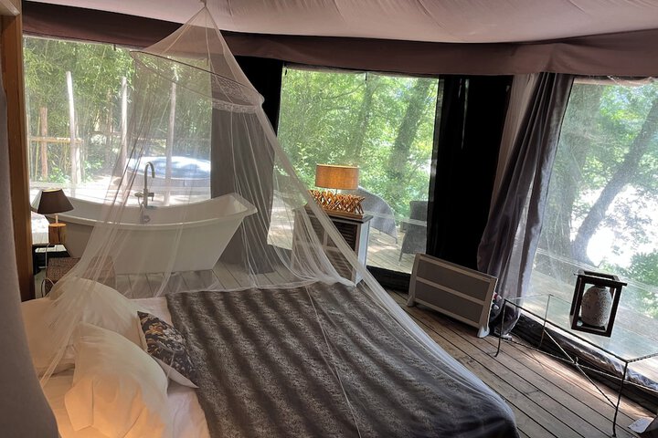 Room 40 of 109