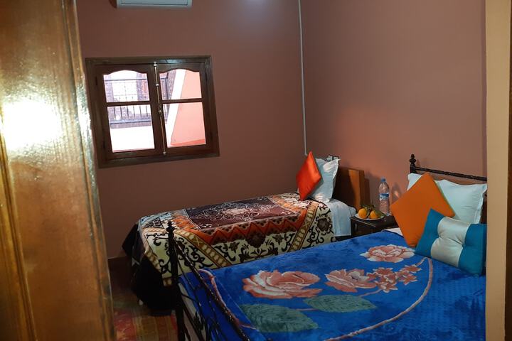 Room 16 of 36