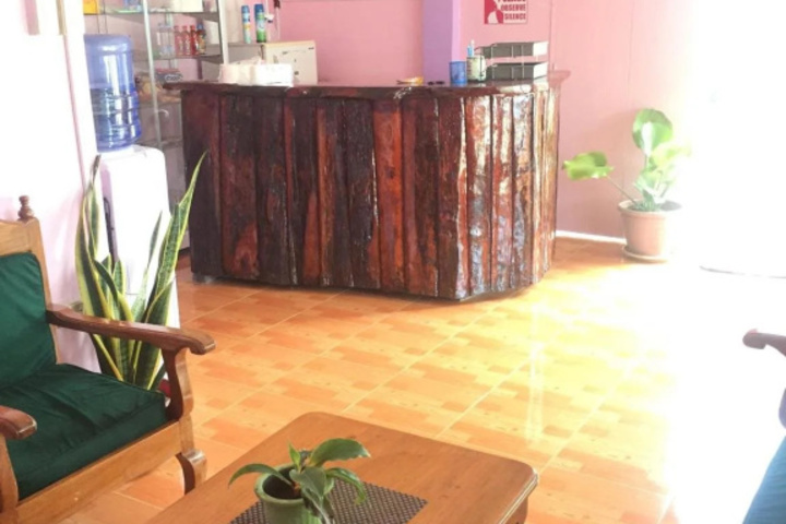 Aprils Tourist Inn