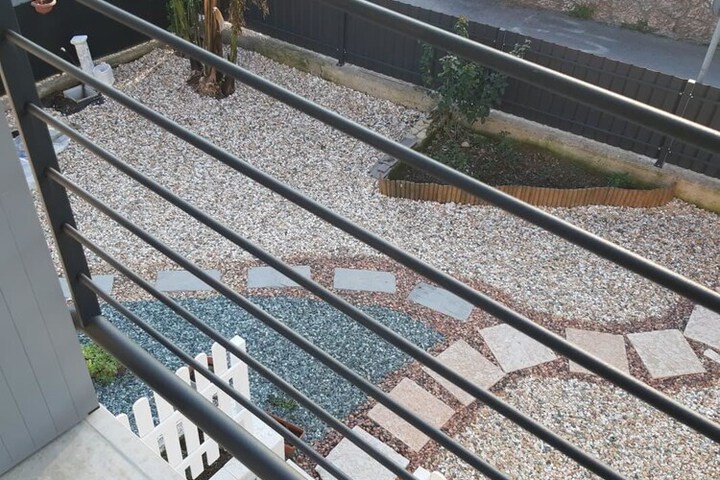 Hotel Exterior 33 of 34