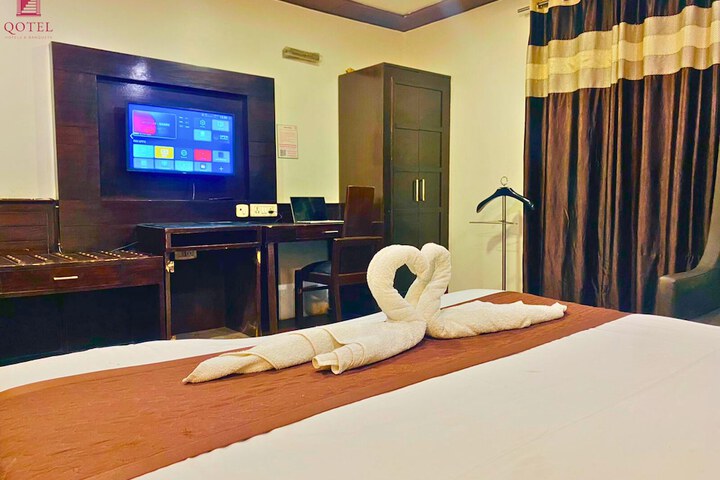 Room 4 of 14