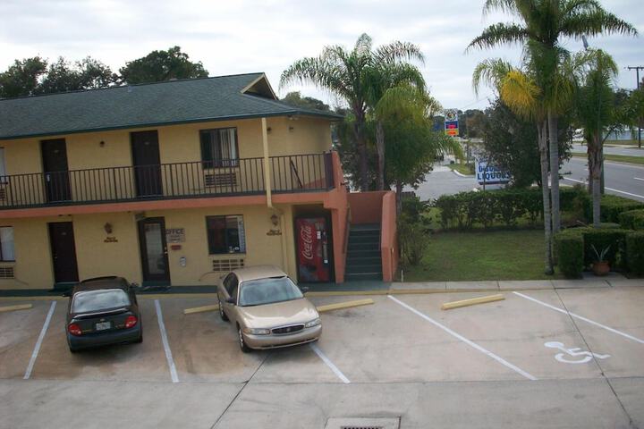 Property Grounds 21 of 24