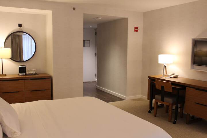 Room 11 of 82