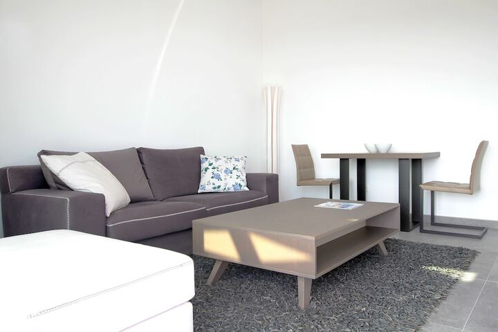 Room 14 of 19