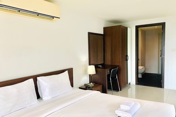 Room 41 of 164