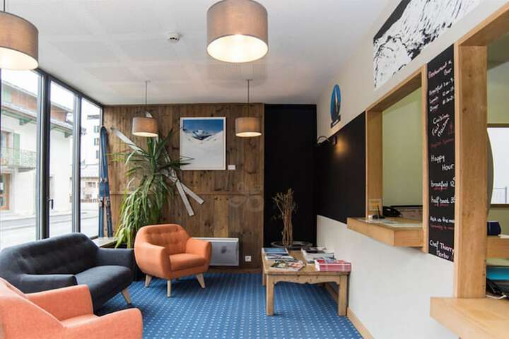 Guest Lobby