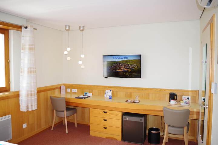 Room 47 of 139
